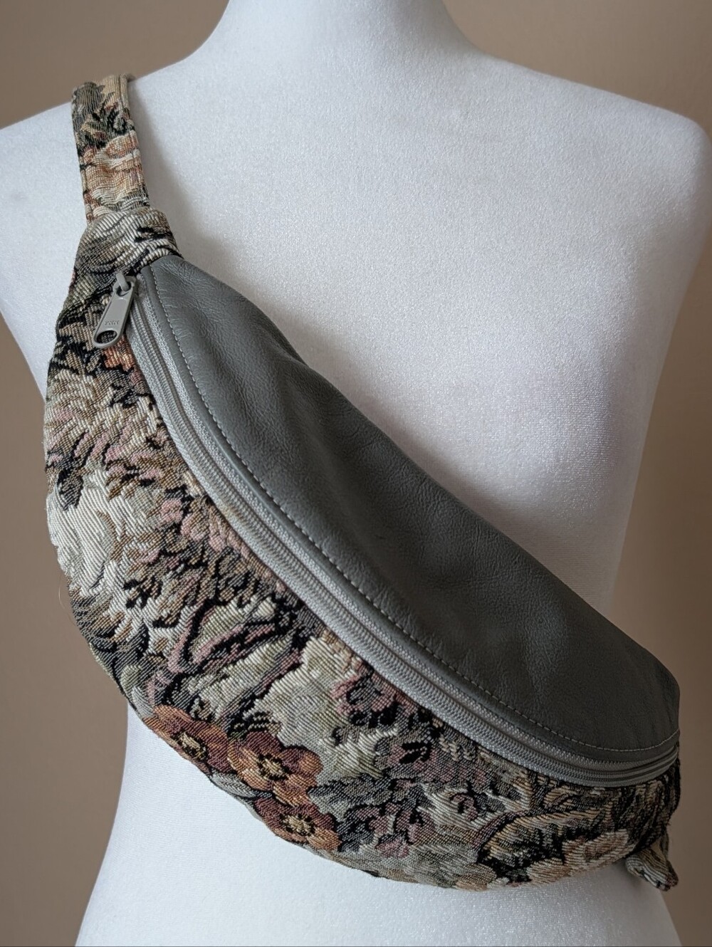 Floral Tapestry Fanny Pack Waist Bag Gray Genuine Leather Trim Adjustable Belt